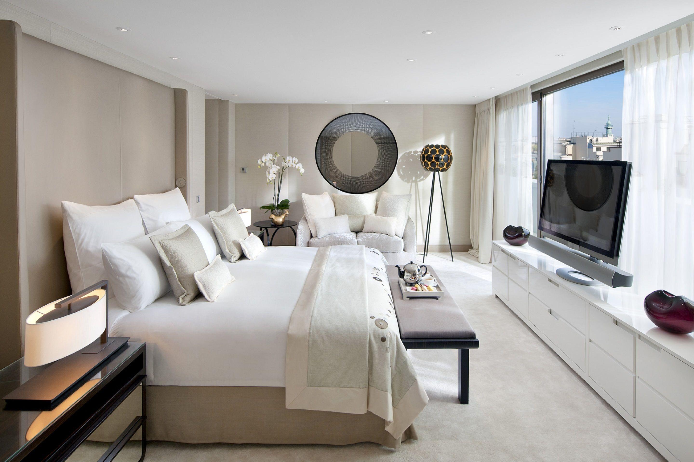 Mandarin Oriental, Hotel