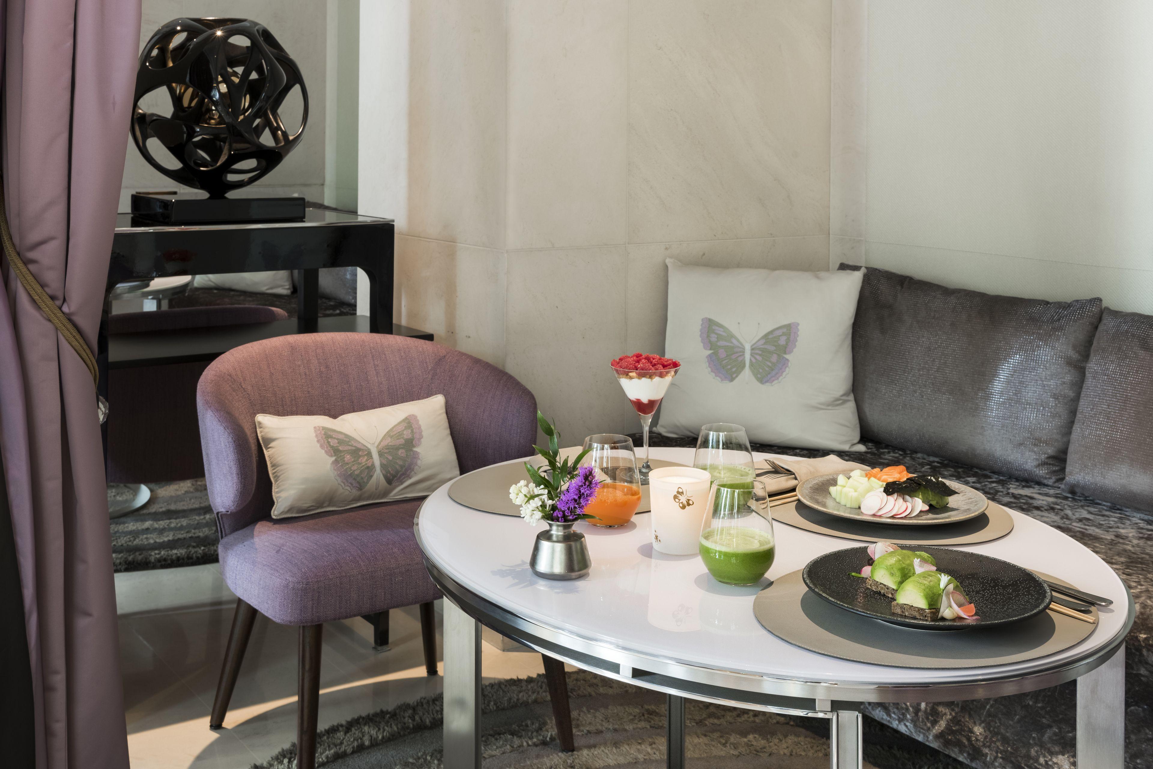 Mandarin Oriental, Hotel